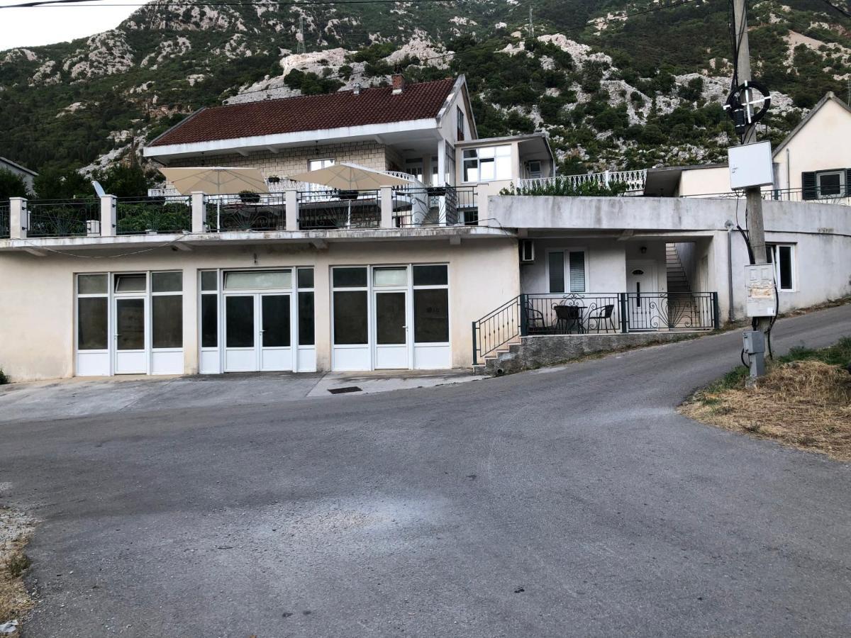 Apartments Panoramic Paradise Kotor Exterior photo